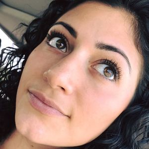 Meet your Posher, Adriana